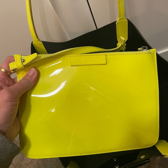 Authentic Givenchy Antigona Tote Black Neon Yellow - Picture 9 of 10